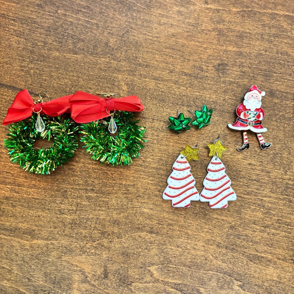 Christmas Earrings and Santa Pin - lot of 4 items